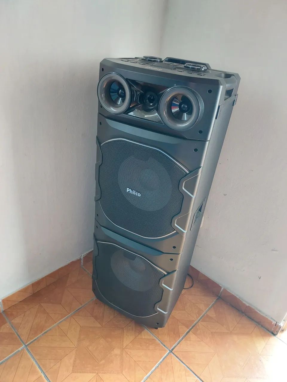 Caixa de som philco 