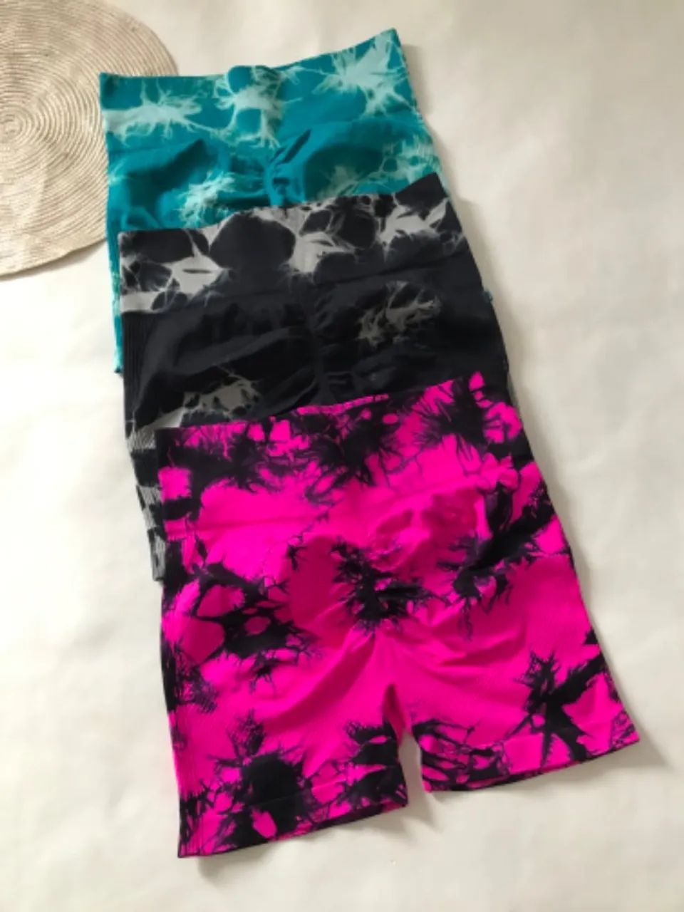 Short empina bumbum tie dye sem costura( CADA)