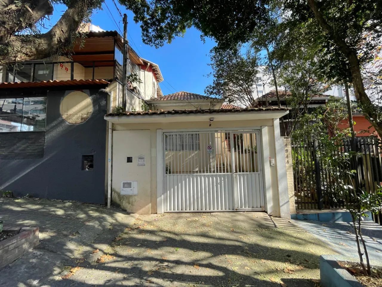 Casa para venda em Vila Pompéia com 3 quartos, 130m²