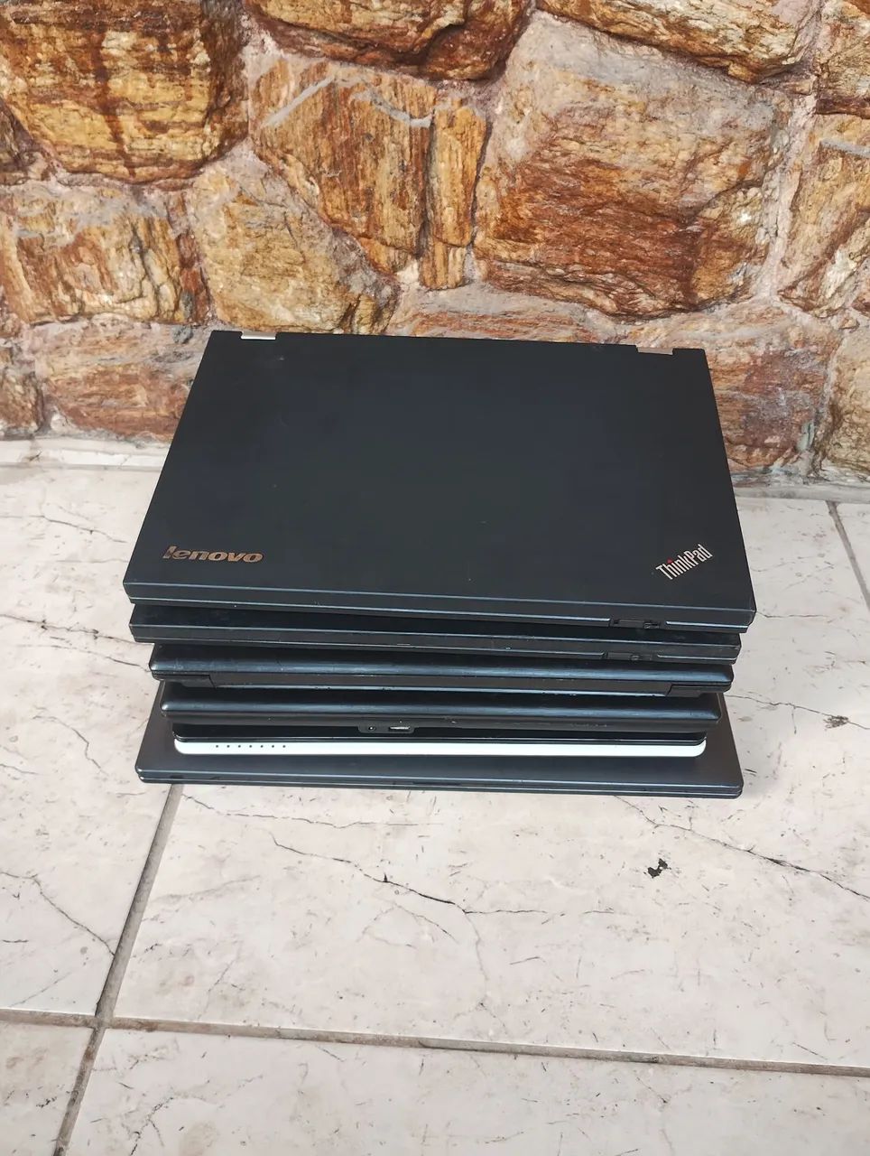 Vendo Lotes 6 Notebook No ESTADO liga e Não Dá Vídeo Para Retirada de Peças Ou Conserta  - Foto 3