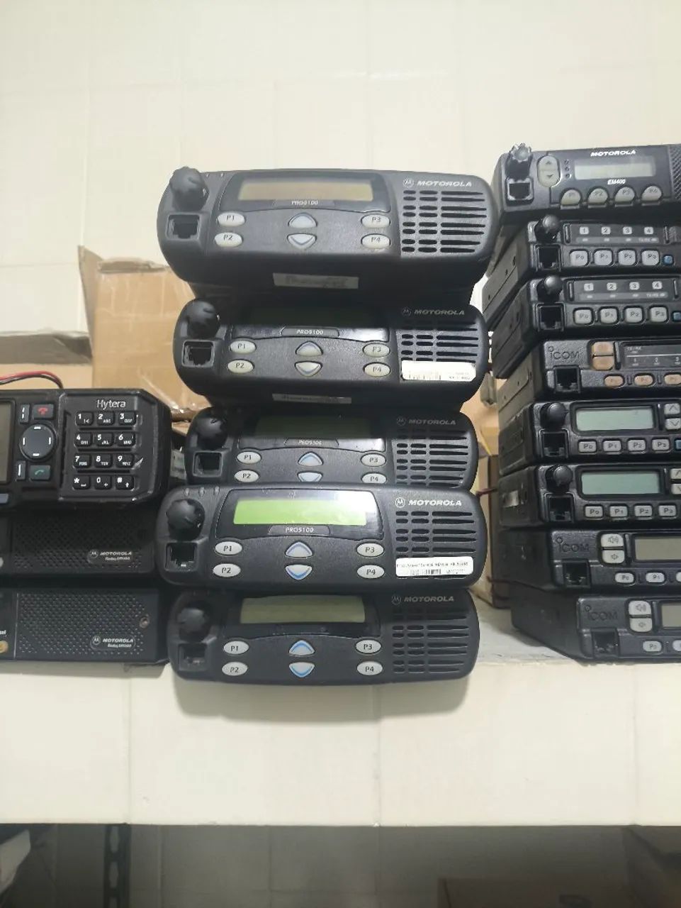 Lote de 10  rádio Pro5100 sem acessórios VHF
