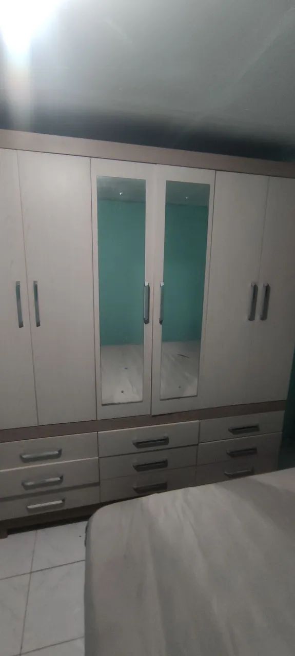 Guarda roupa 6 portas e 9 gavetas - Foto 2
