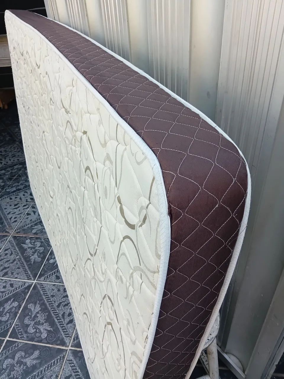 Colchão solteirão seminovo  - Foto 5