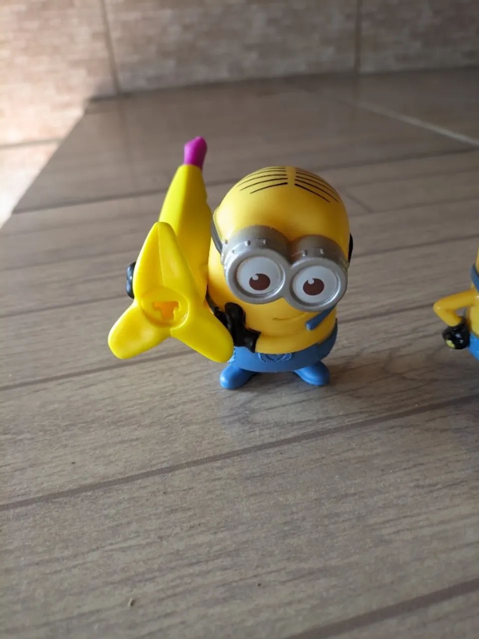  3 bonecos minion  coleção mcdonalds  - Foto 2
