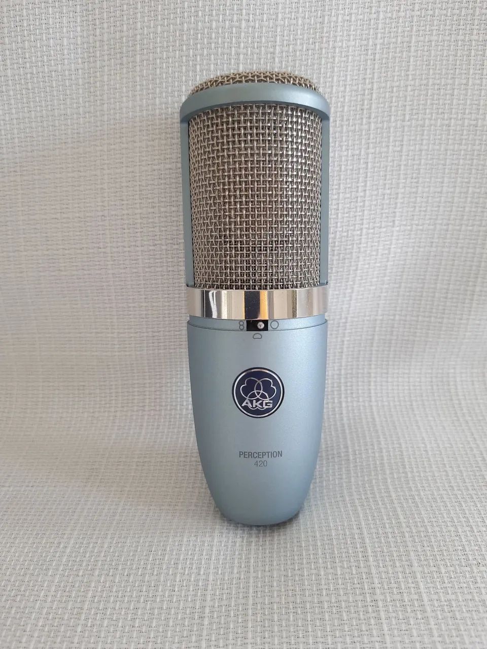 Microfone Condenser AKG PERCEPTION P420 