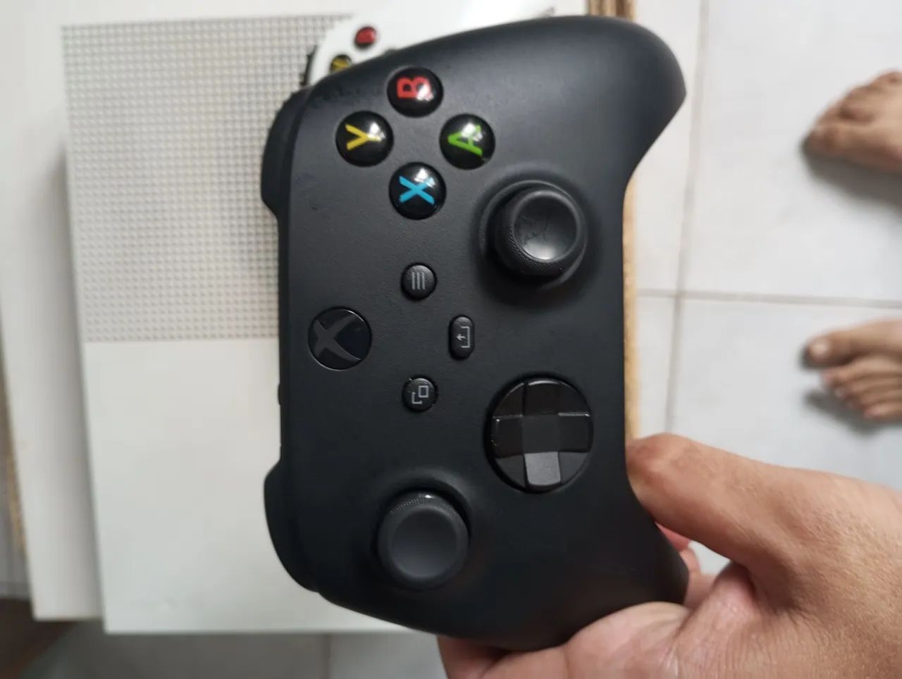 Xbox one 500GB , com dois controles  - Foto 3