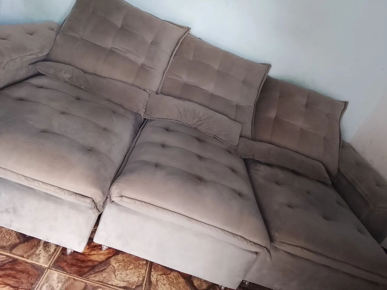 SOFÁ RETRÁTIL SEMI NOVO 1600 