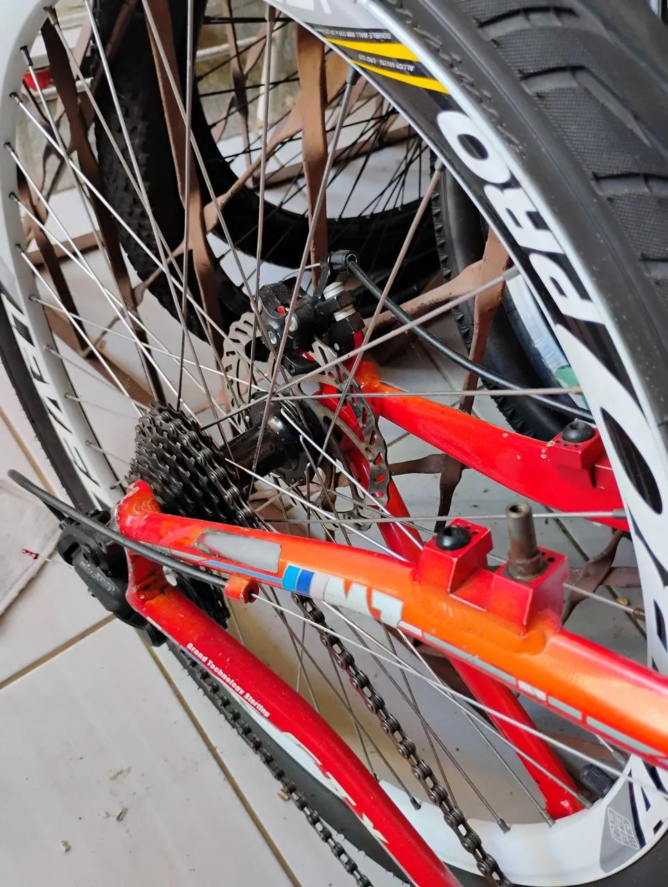 Bicicleta Aro 26 GTX M7 Series - Foto 4