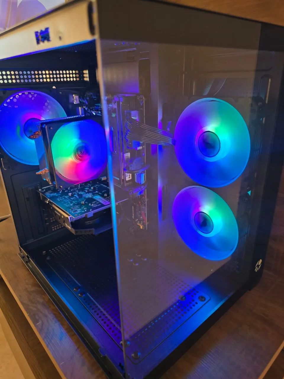 PC Gamer i5 + RX 560 4GB | 16GB RAM | SSD | RGB | Wi-Fi