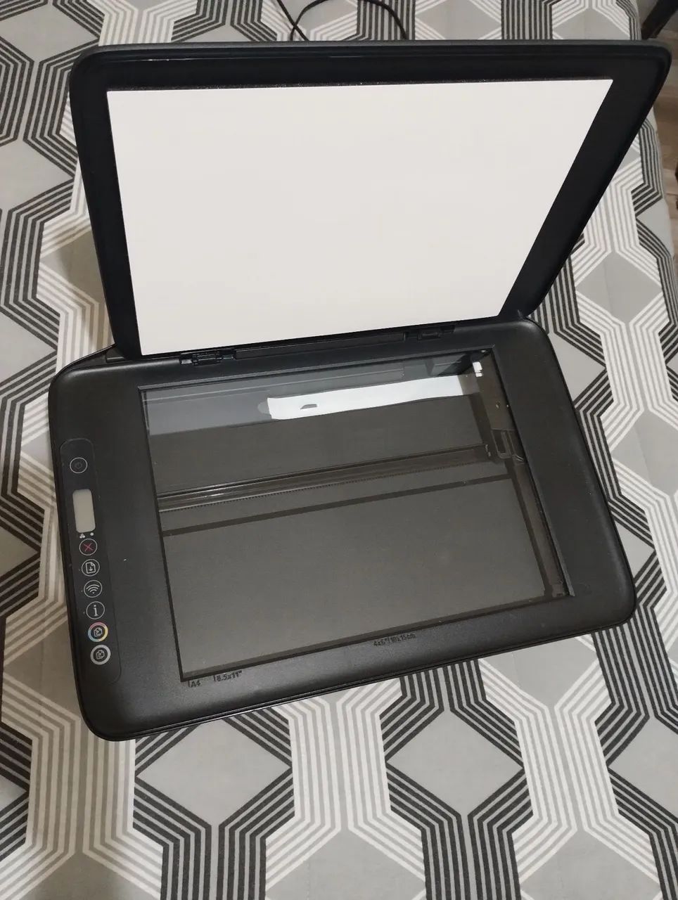 Impressora HP Deskjet Ink Advantage 2774 - Foto 2