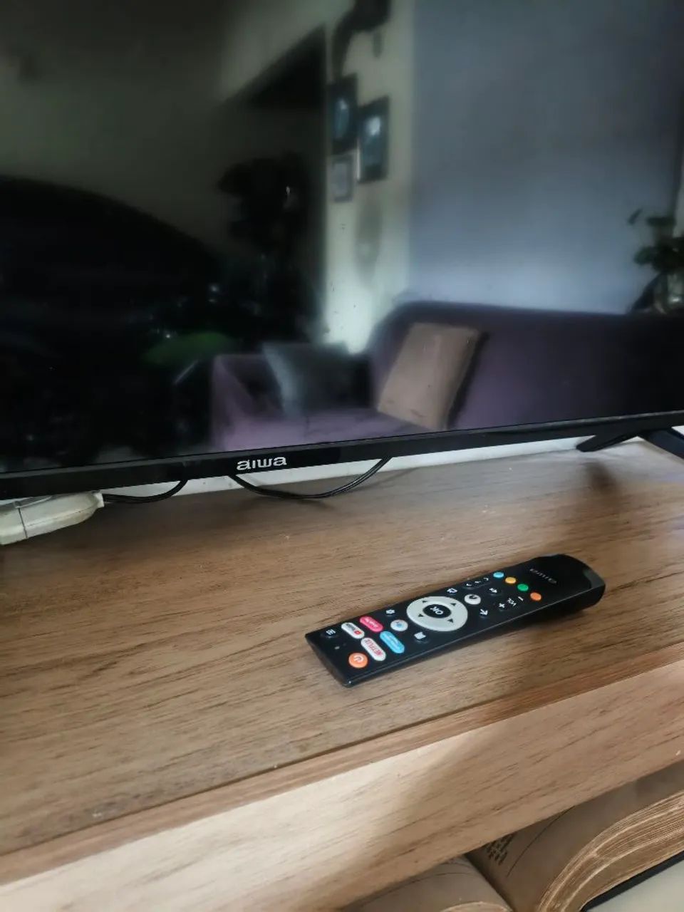Tv Aiwa 50 polegadas tem som, sem imagem, 3 nos  - Foto 2