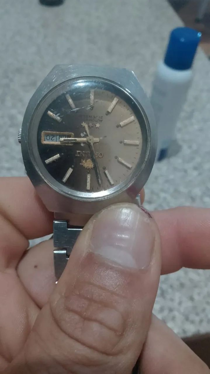 Relógio com pico tempo de uso bom , funcionando perfeitamente  - Foto 2