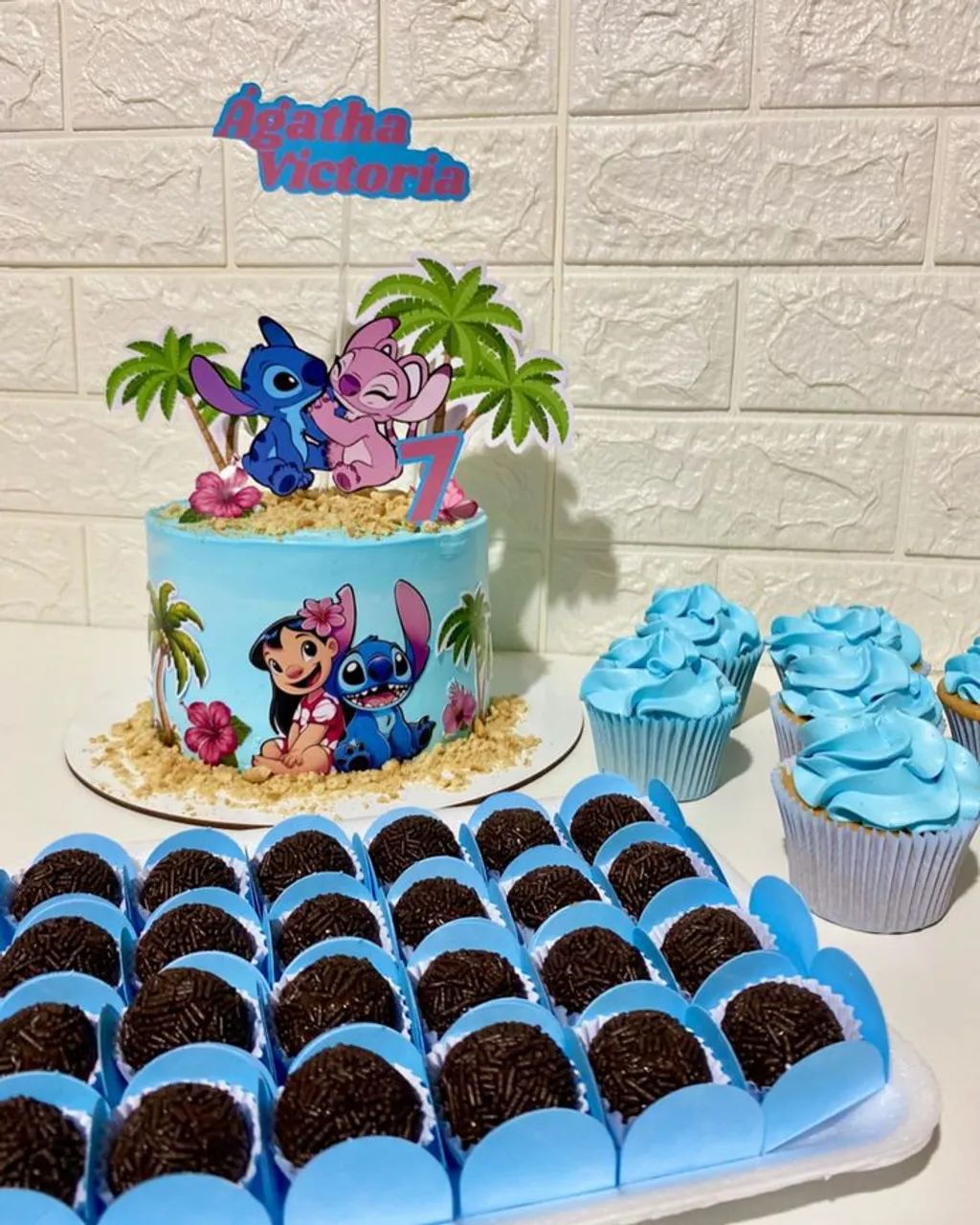 Bolos e Doces personalizados 