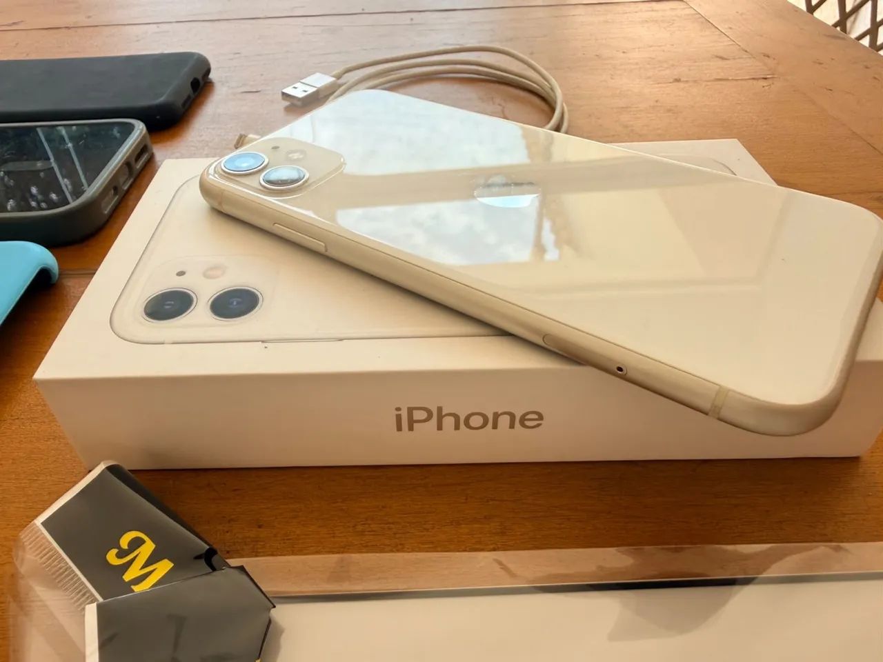 Iphone 11 branco 64 gb - Foto 3