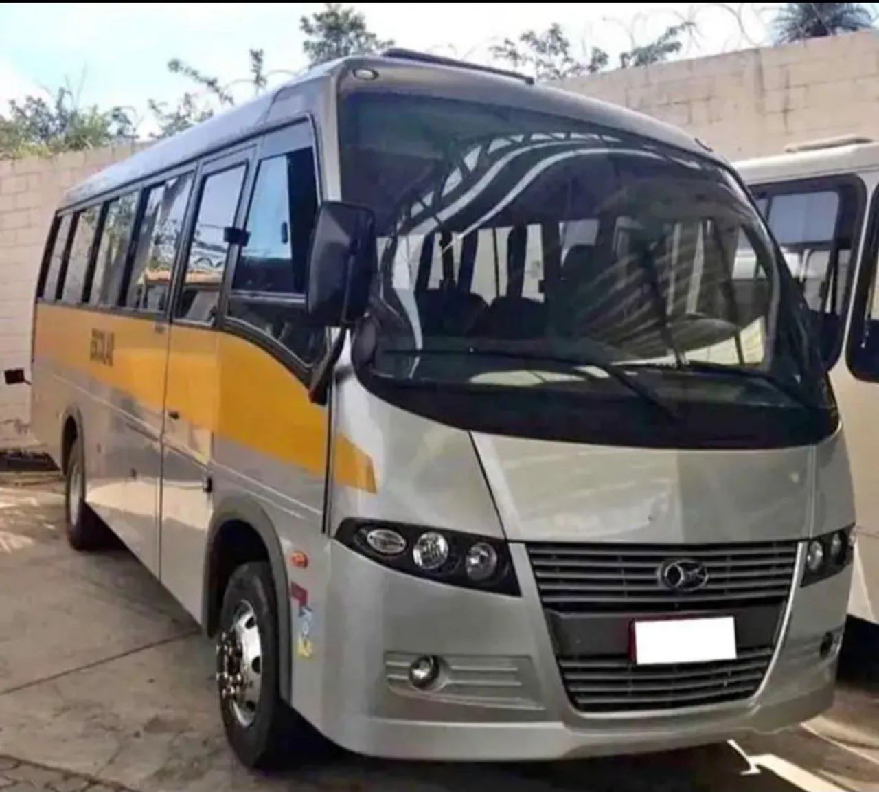 Micro-ônibus Volare W8 2012