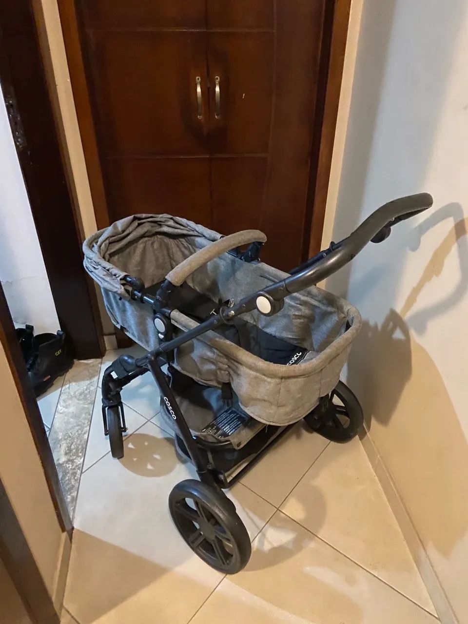 Carrinho de bebê - Cosco 3 em 1  - Foto 2
