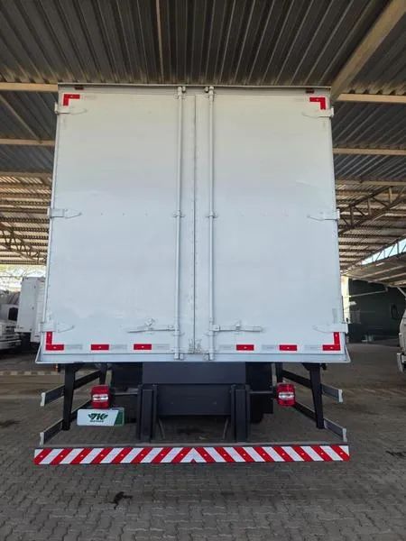VOLKSWAGEN 17.190 WORKER 2015 - Foto 3