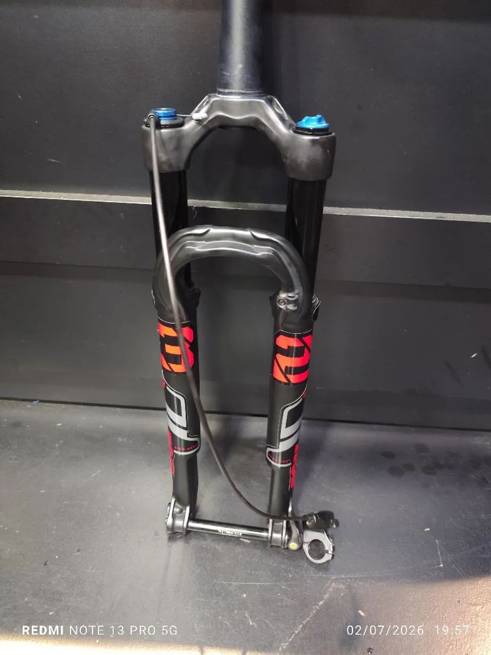 Suspensão FOX 32 step-cast a ar aro 29 
