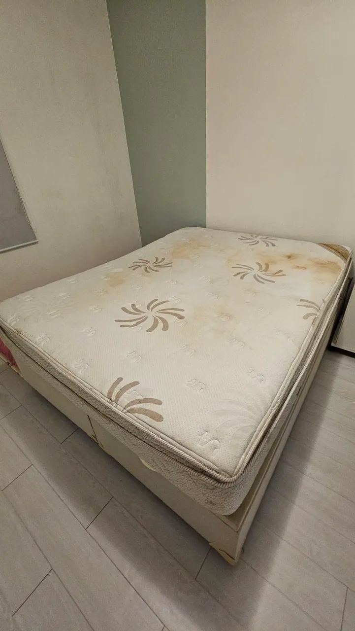 Cama Box Queen Completa (Colchão + Base Baú)