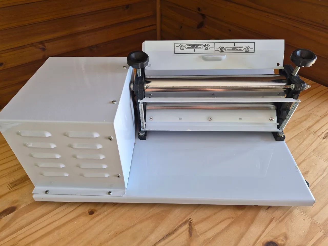 LAMINADOR ELÉTRICO 