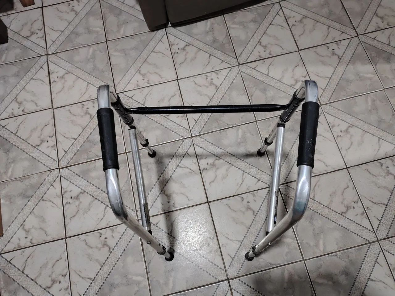 Andador para pessoa idosa poder andar melhor - Foto 2