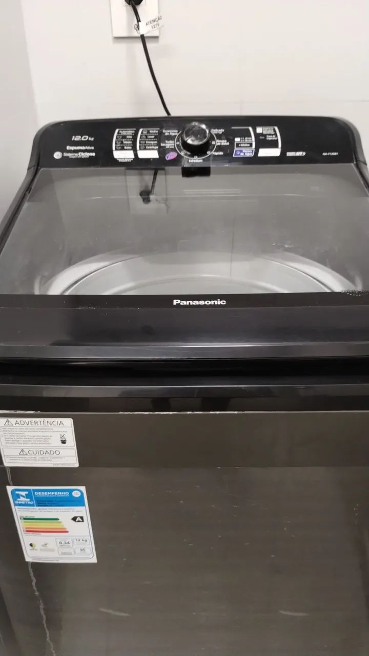 Máquina de lavar semi-nova