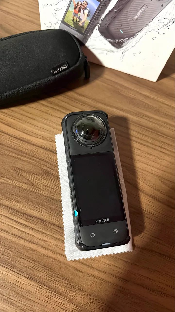 Insta 360 X4 - Foto 4