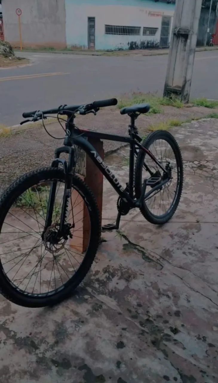 Bike linda excelente com nota fiscal aceito proposta  - Foto 2