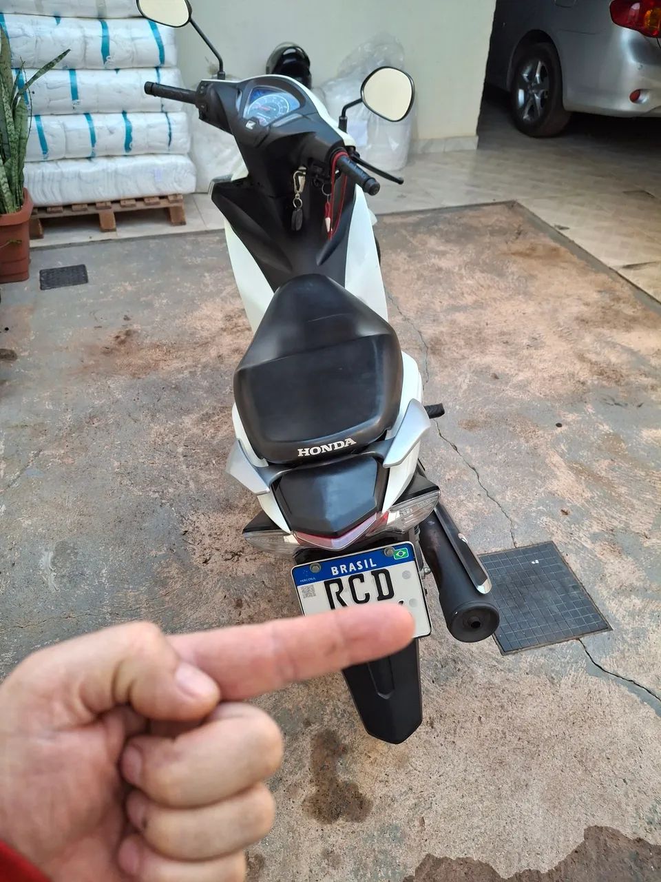 Bis 110 2021 Nova,13500 km originais - Foto 2