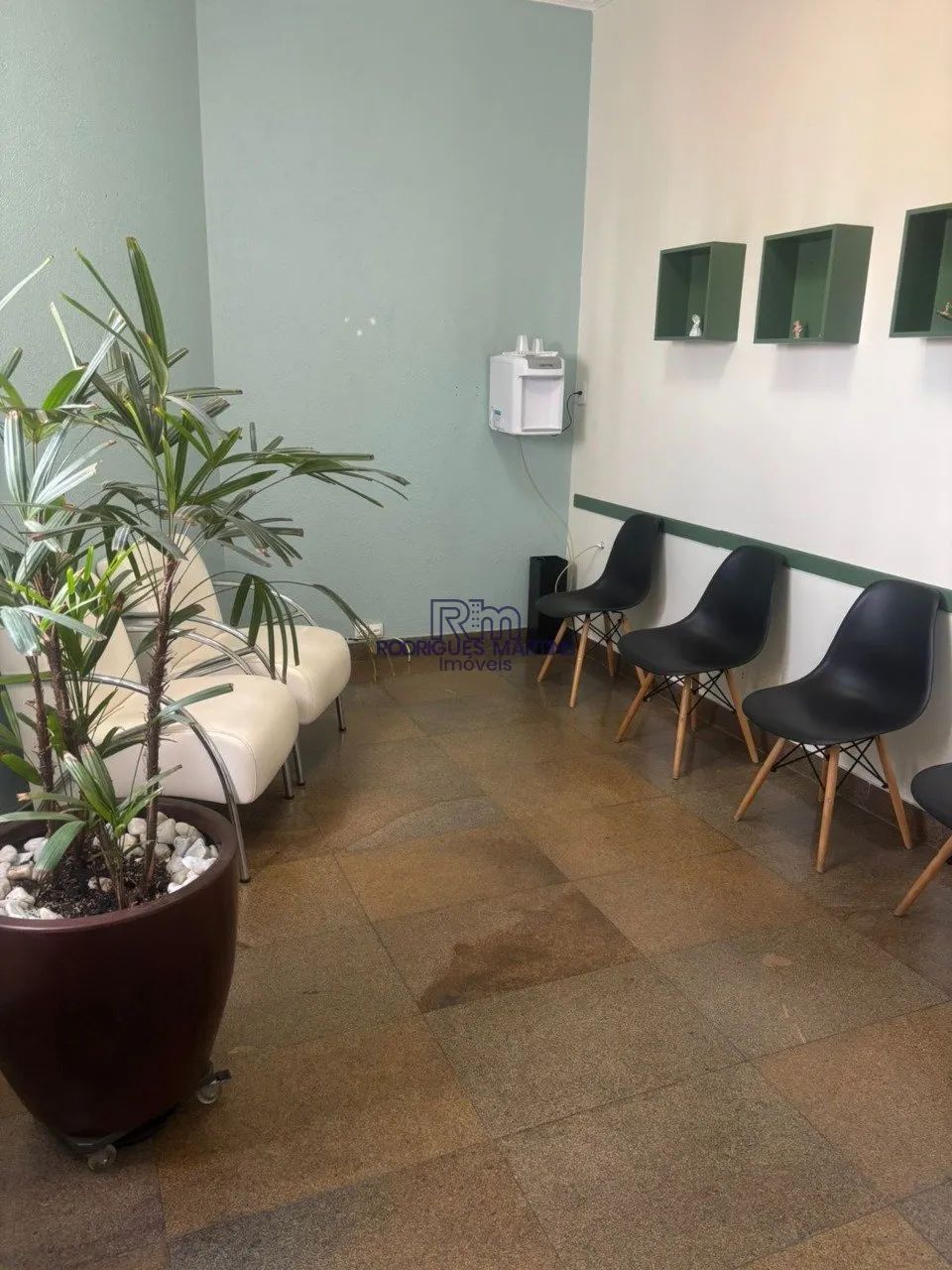 ALUGA-SE SALA COMERCIAL NO SANTO AGOSTINHO. - Foto 4