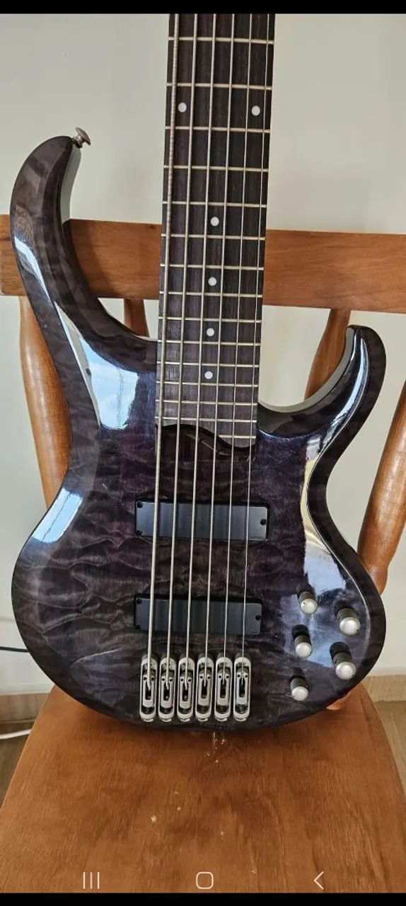 Contra baixo/instrumento musical.  - Foto 2