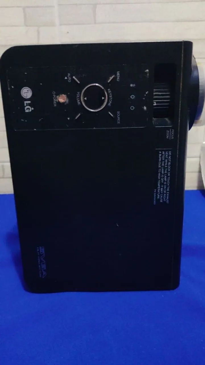 Projetor LG com a lambada de imagem quebrada  - Foto 5