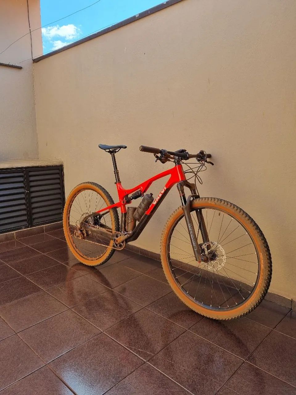 Caloi Elite Carbon FS