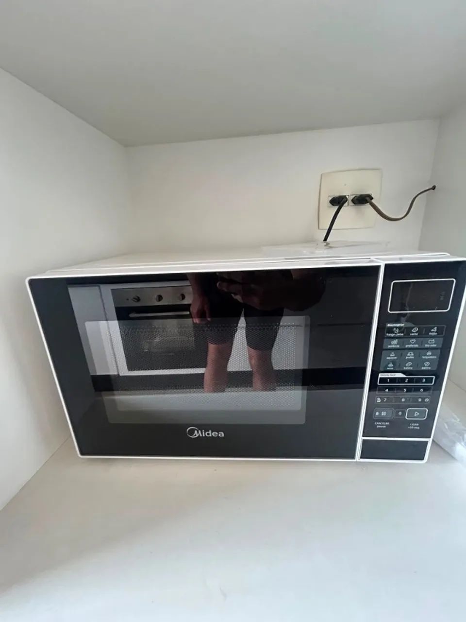 Microondas Midea 20 L