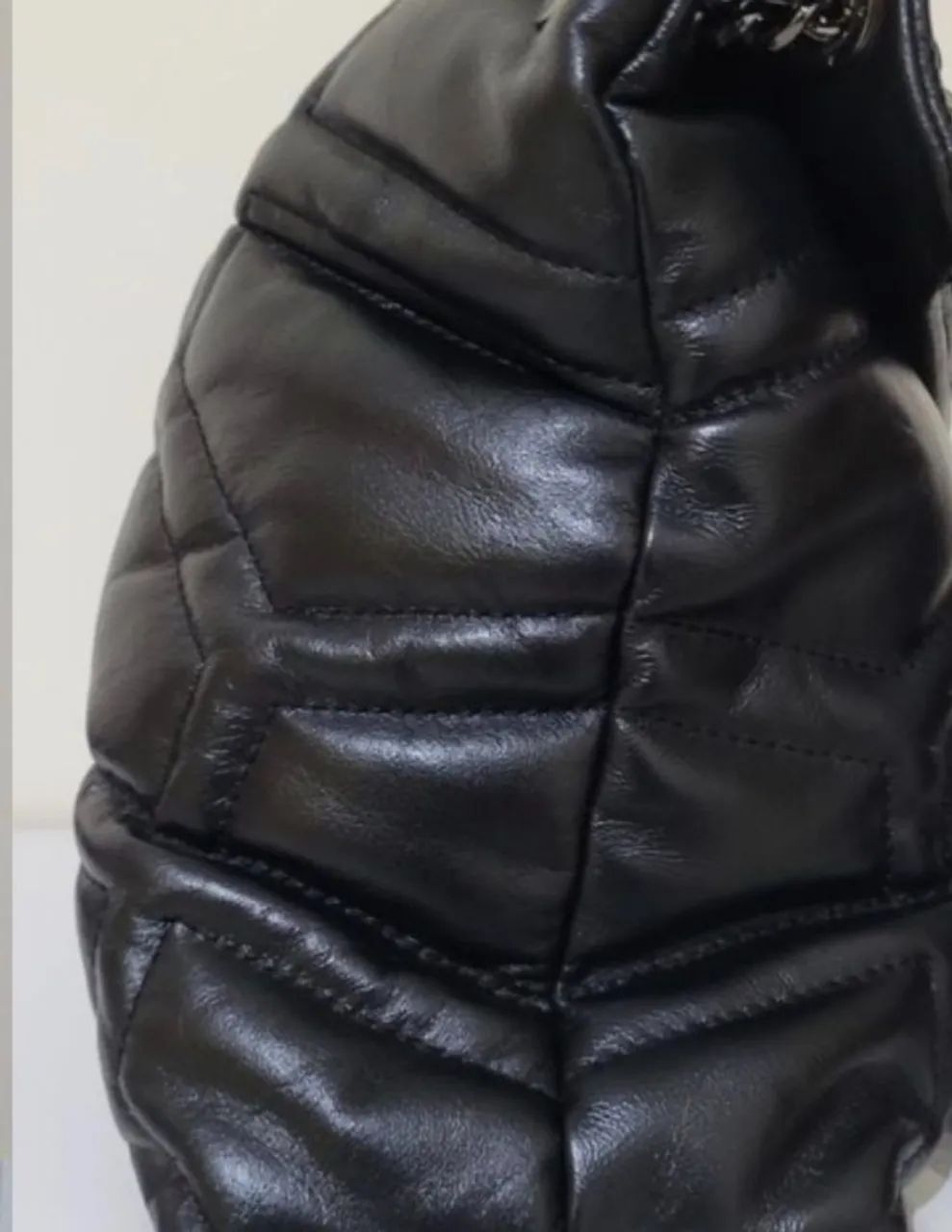 Bolsa em couro e corrente Arezzo - Foto 3
