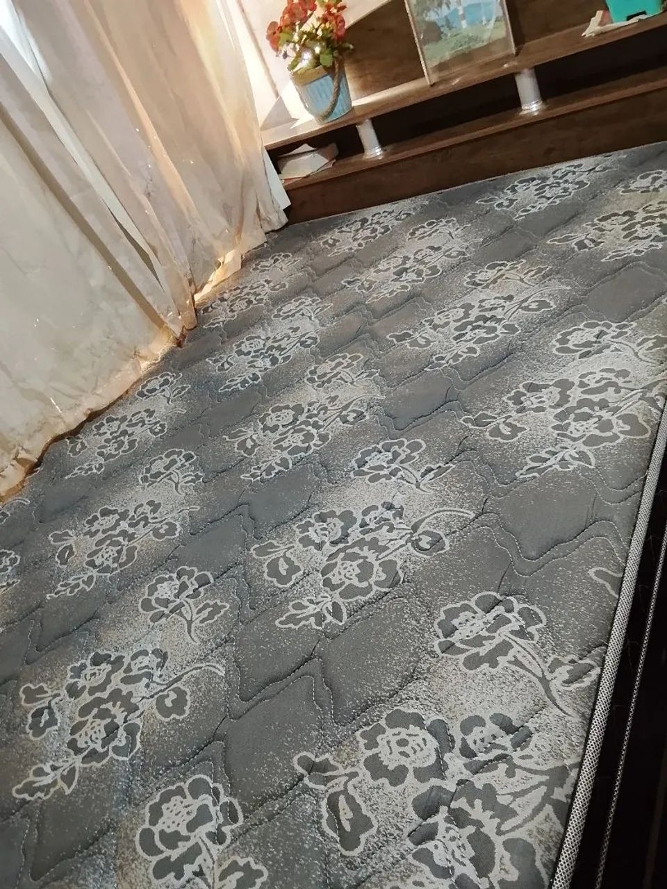 CAMA DE CASAL COM BAU 