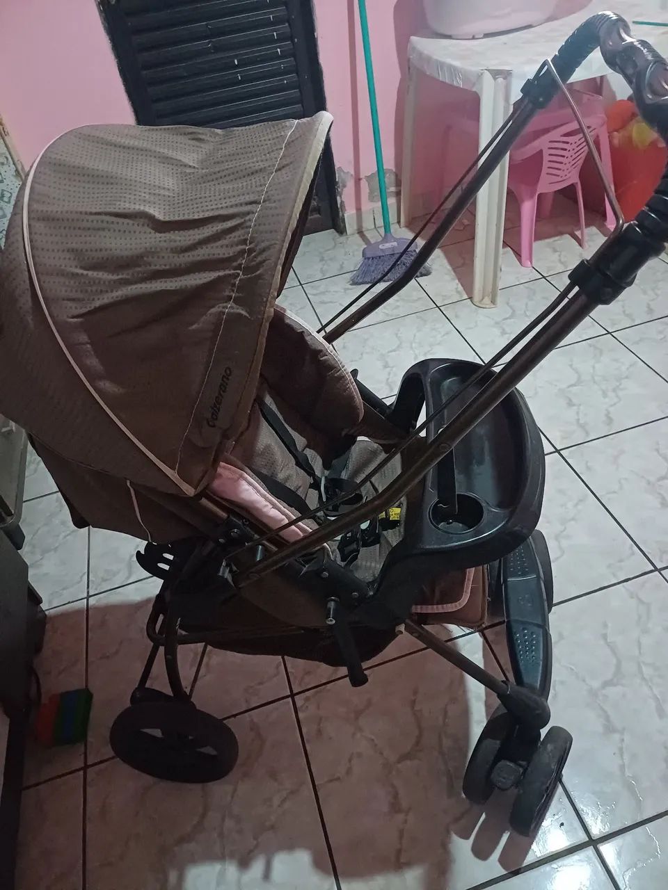 Carrinho de bebê galzerano semi novo - Foto 2
