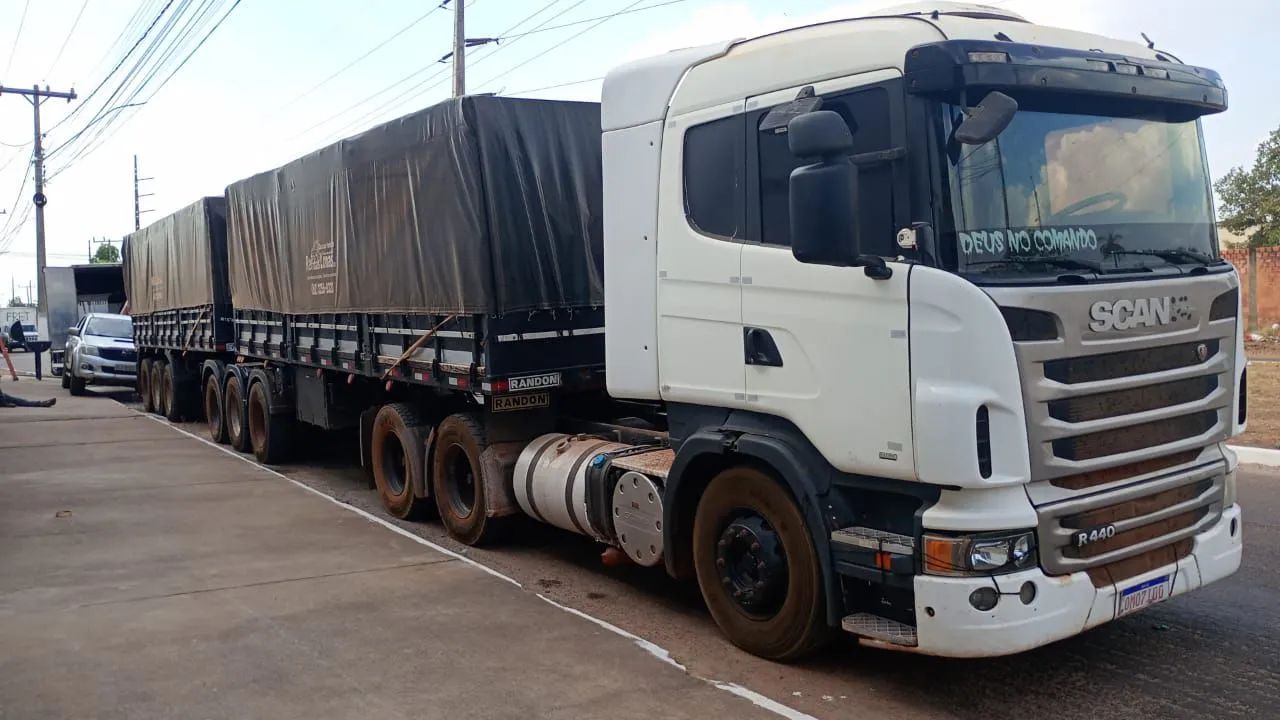 Caminhão Scania 440 2013 - Foto 2