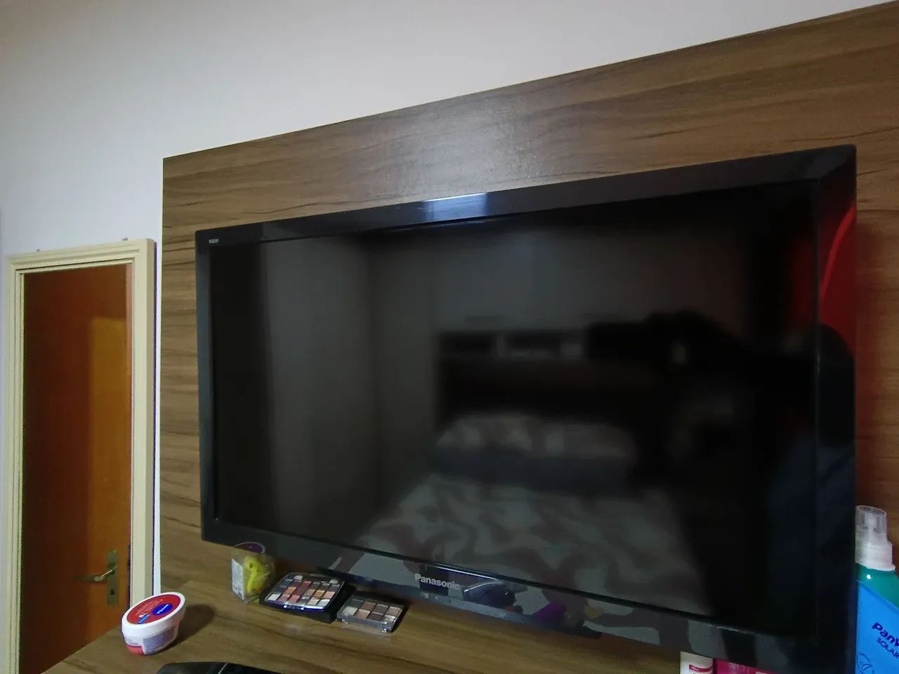 Vende se televisão 