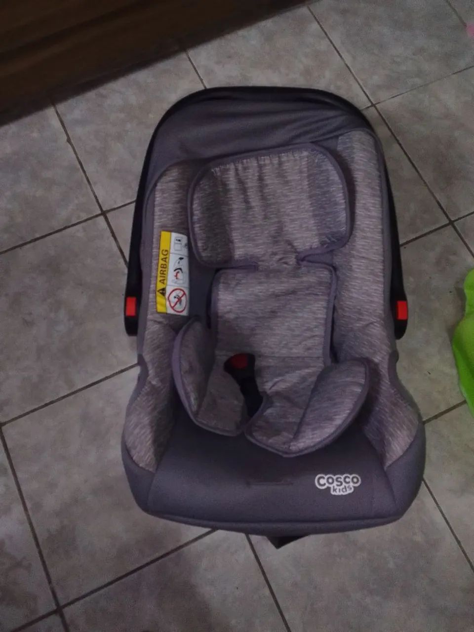 Vendo carrinho de bebê e bebê conforto 