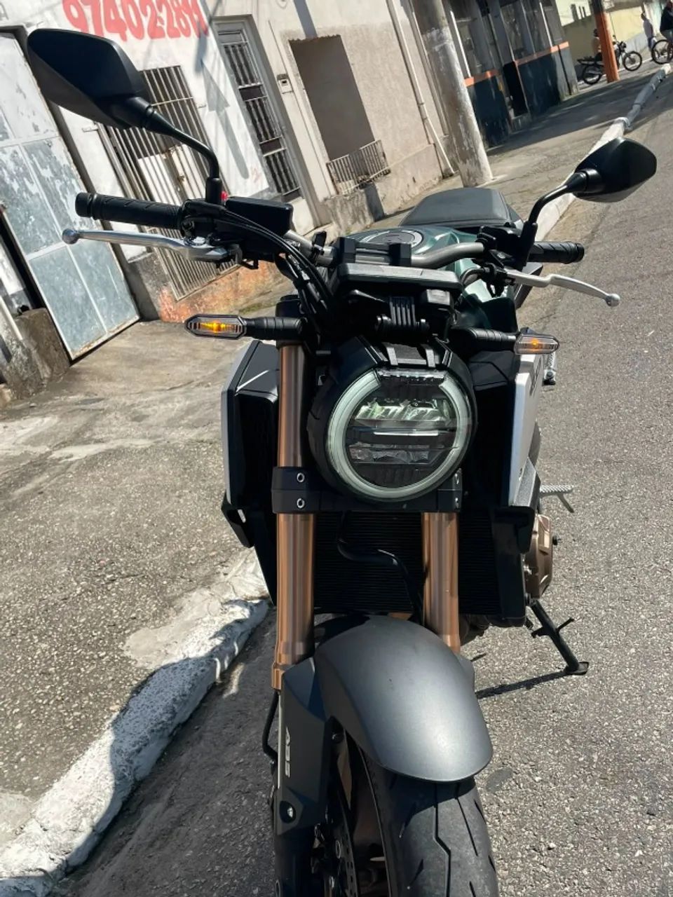 CB 650r  - Foto 4