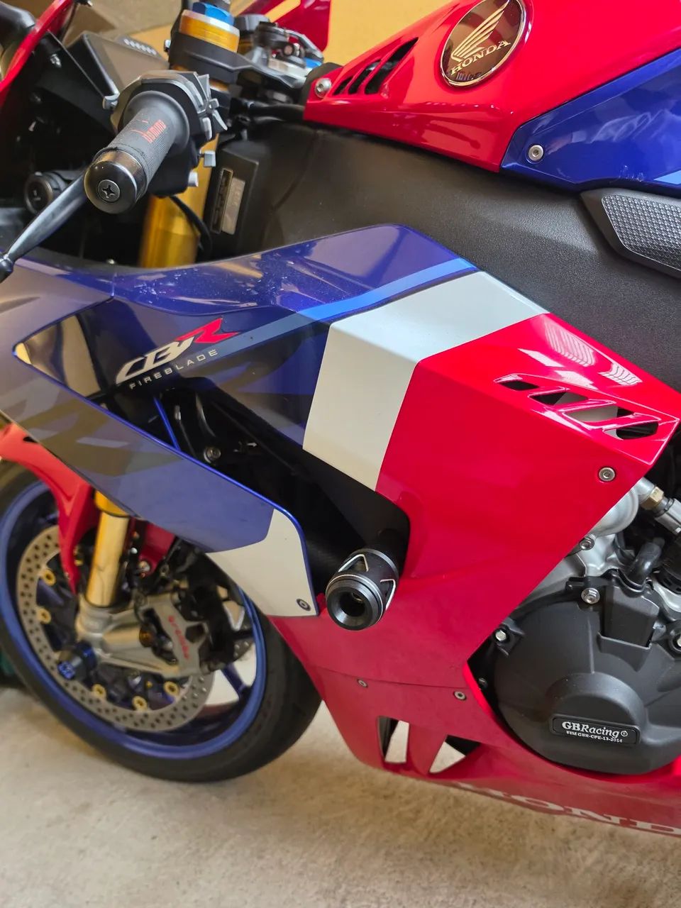 CBR 1000RR-R Fireblade SP - Foto 5