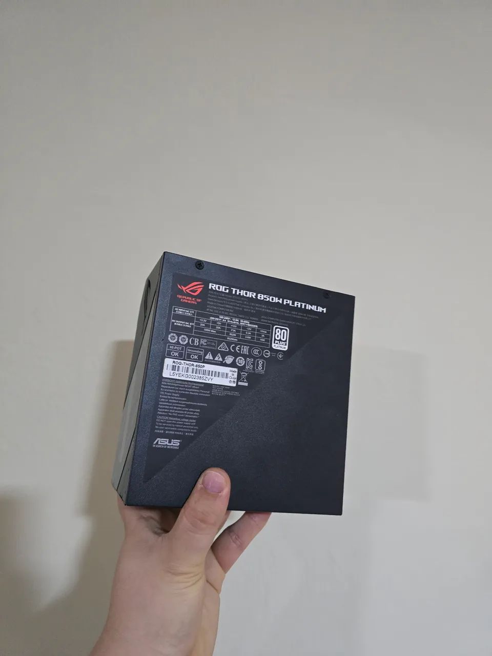 fonte ROG Thor 850W Platinum FULL MODULAR - Foto 2