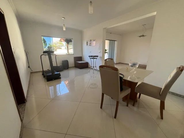 ÓTIMA CASA 4 QUARTOS NO TREVO . - Foto 3
