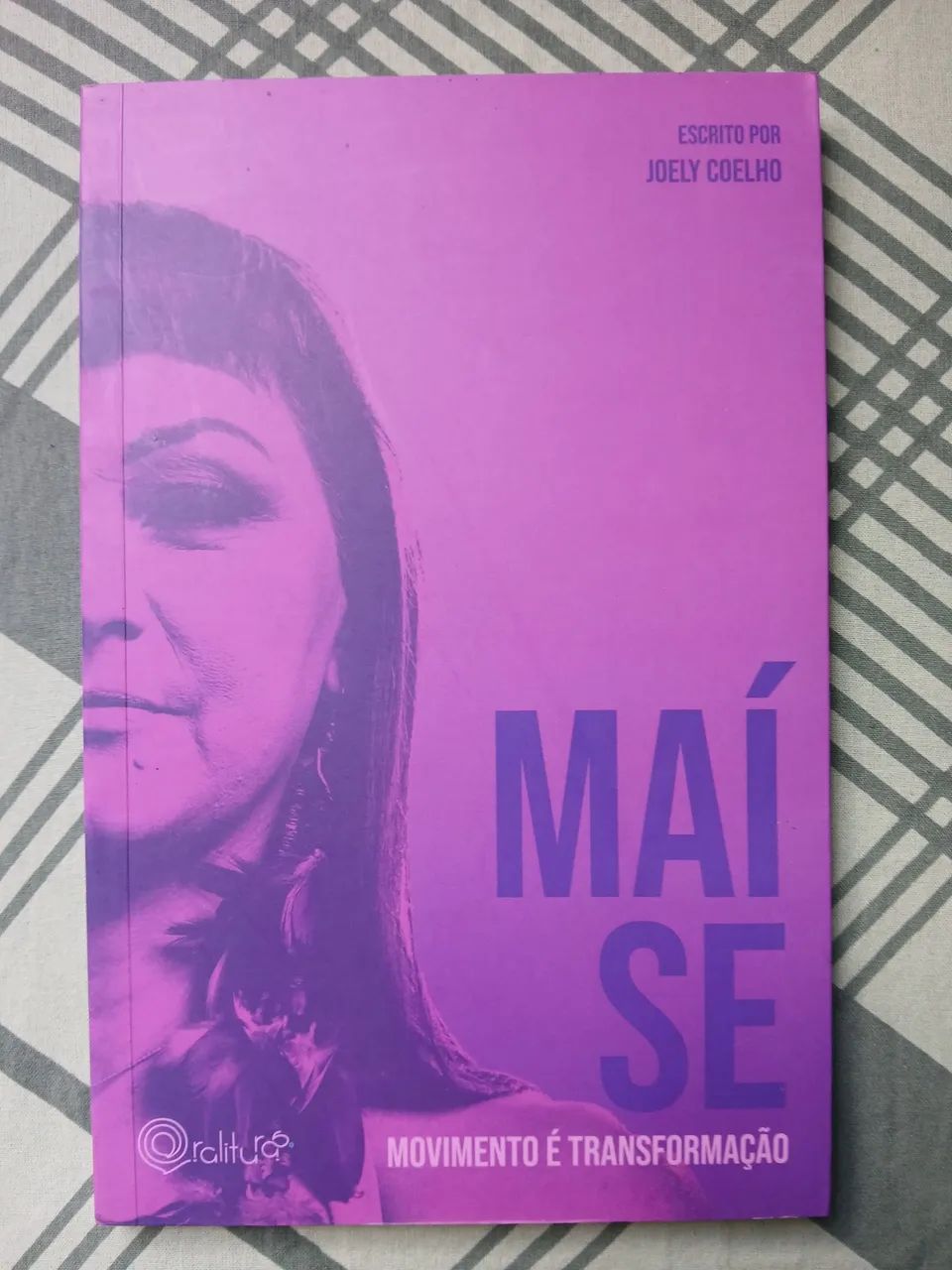 Livro Movimento é transformação