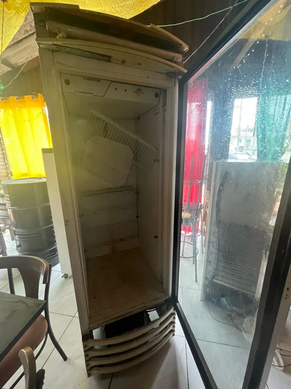Visa cooler geladeira com expositor e freezer  - Foto 2