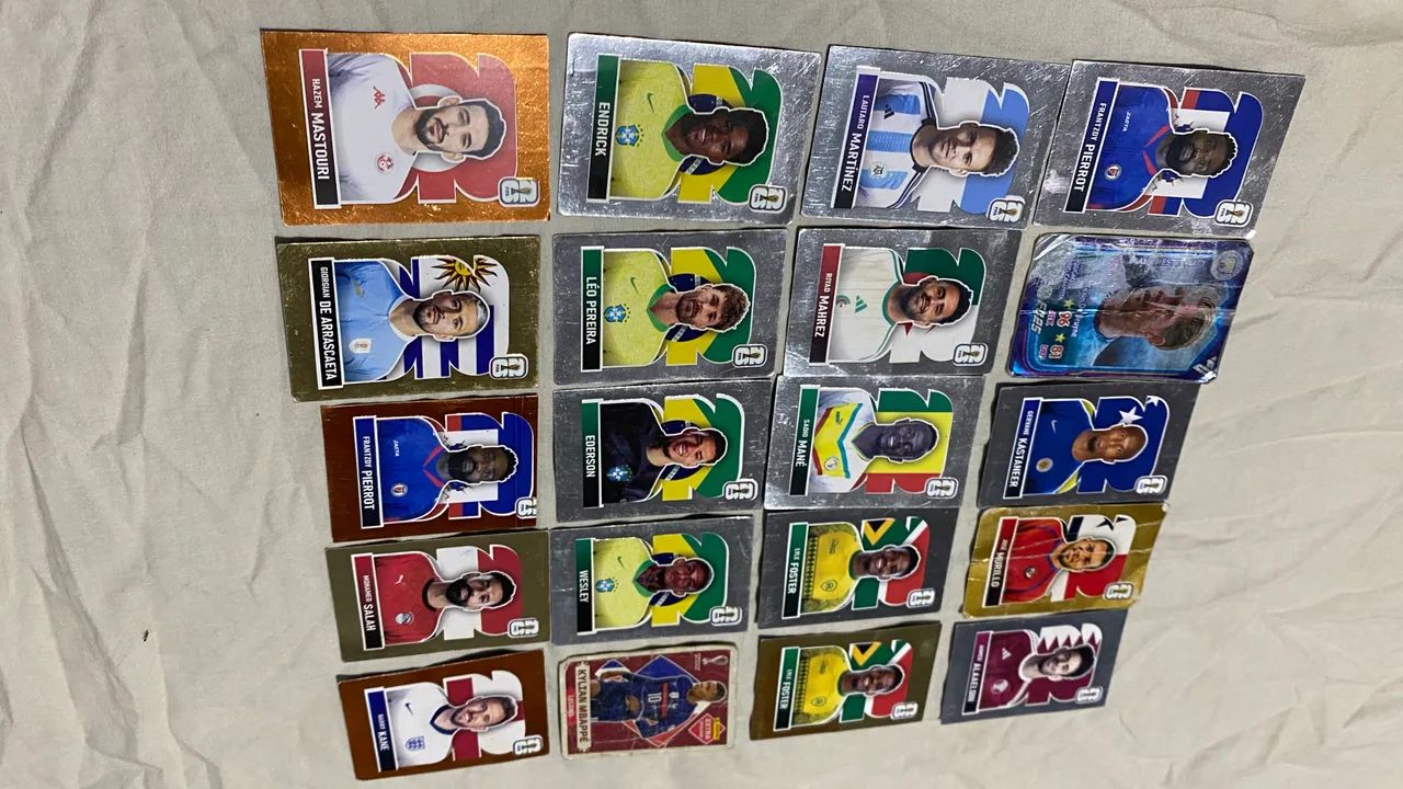 Figurinhas tops - Foto 2