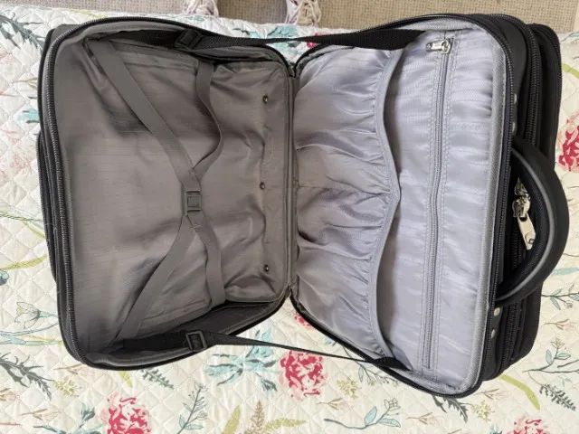 Mala Executiva Samsonite Original c/ Rodas e Alça Retrátil - Style 935885 - Foto 2