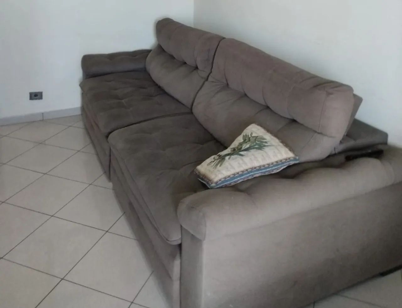Sofá Retrátil e Reclinável - 4 Lugares