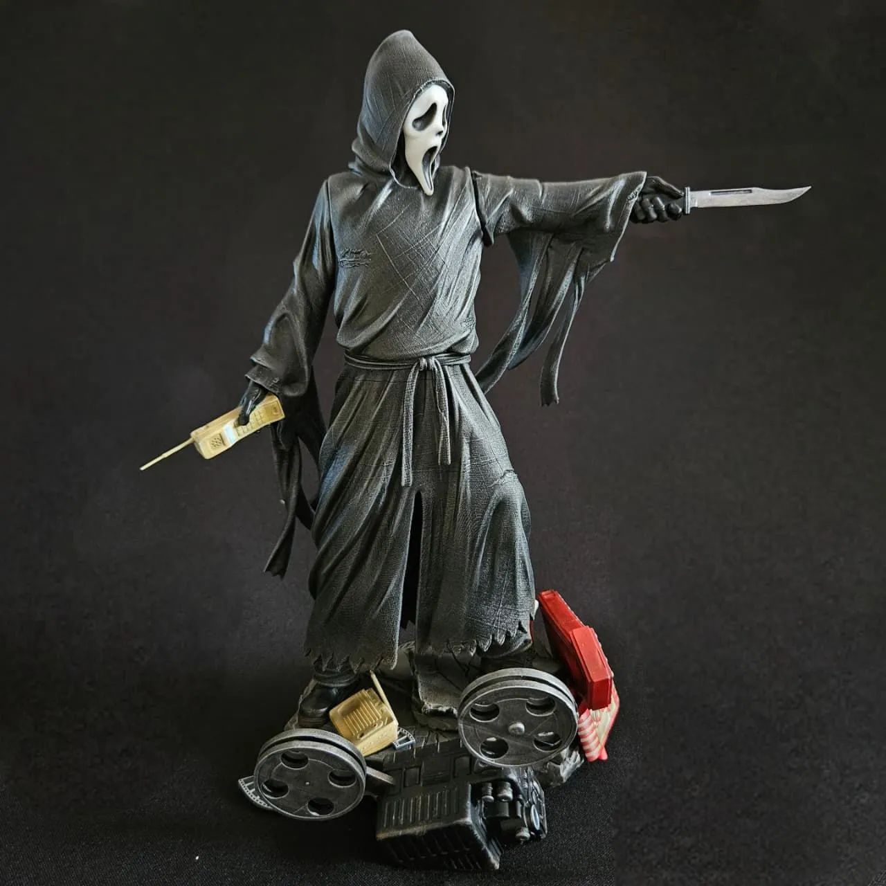 Ghostface - Pânico - Estátua colecionável - Foto 4